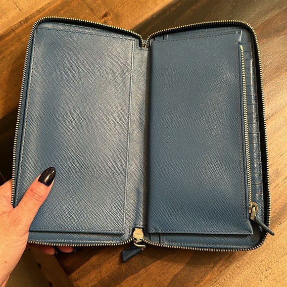 Prada Organizer - Saffiano Leather Round Zipper Long Wallet - Picture 2 of 14